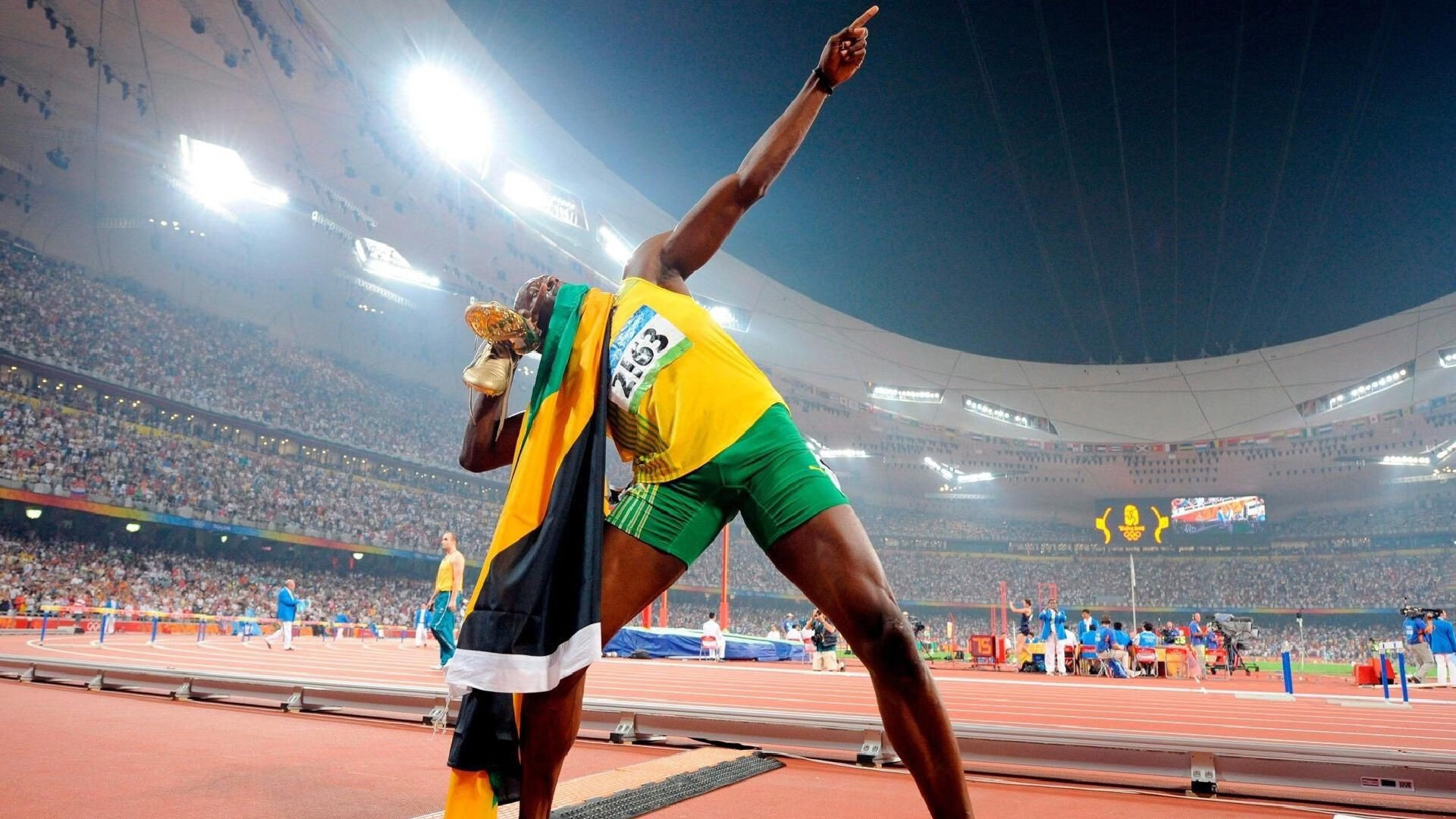 凯恩向巴萨摊牌!5700万解约金将生效,或考虑成为替代莱万,凯恩加盟巴黎