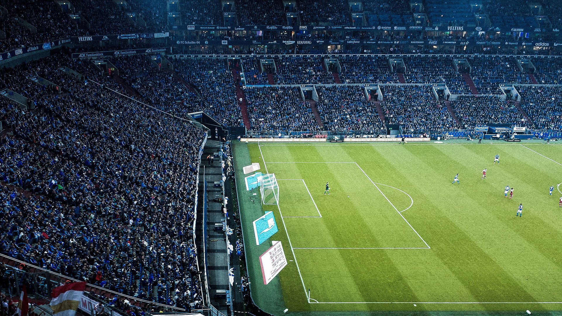 哈兰德与队友间的默契配合正在被写入球队进攻手册,哈兰德 过人