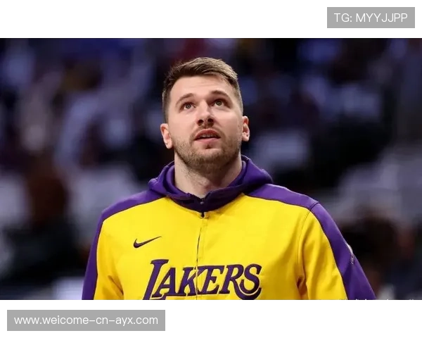 东契奇与里夫斯合约话题再起，湖人未来悬而未决